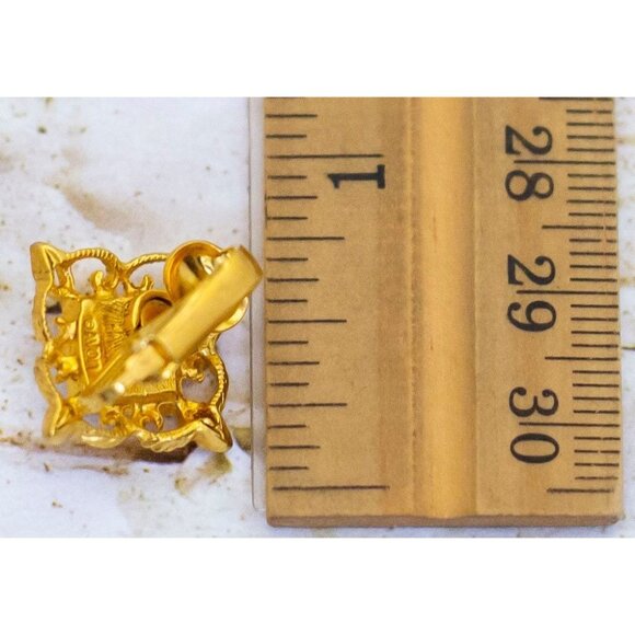 Vintage Victorian Royal Diamond Rhinestones Clip On Earrings by Avon - BM1 - Picture 2 of 2